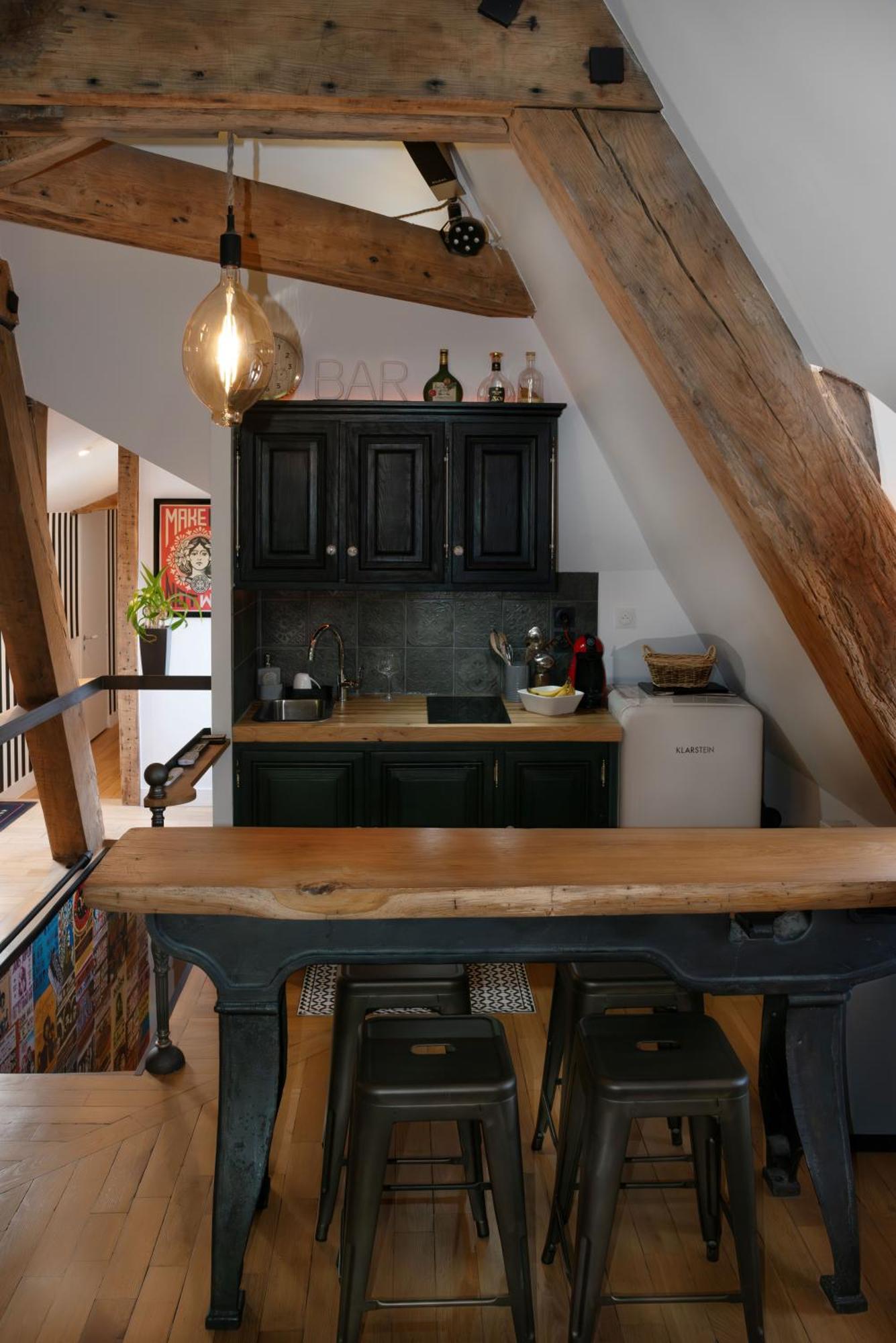 Loft Dans Le Clocher Face Au Chateau Bonnelles ภายนอก รูปภาพ